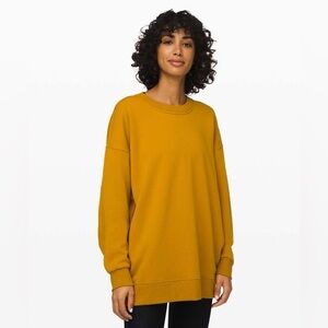 Lululemon Perfectly Oversized Crew Sweatshirt in Fool’s Gold, size 4